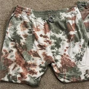 Nike Tie Dye Camo Joggers. Excellent condition. Basically brand new. Size L.